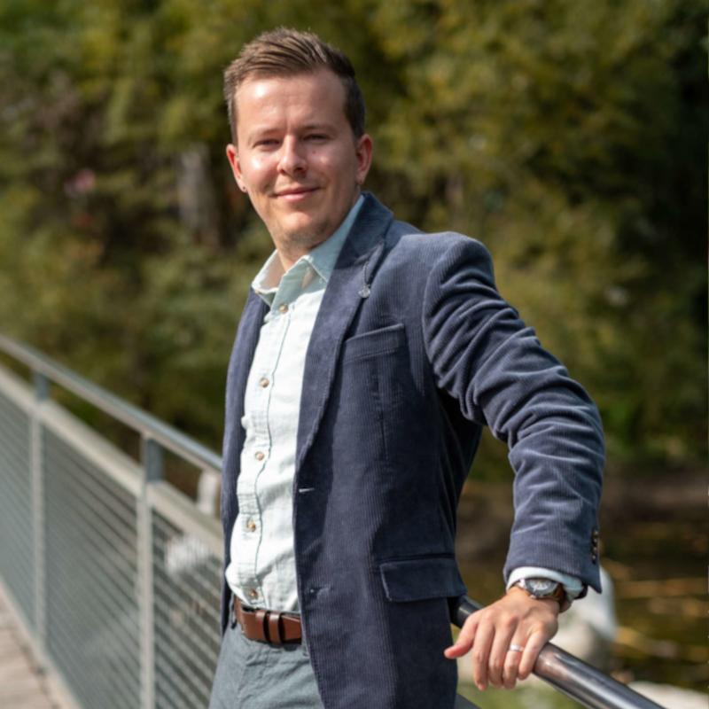 Portrait Janosch Michael Rasony